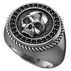 Перстень из серебра с бриллиантами