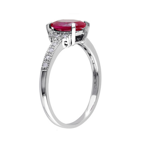 Кольцо с рубином и бриллиантами - фото