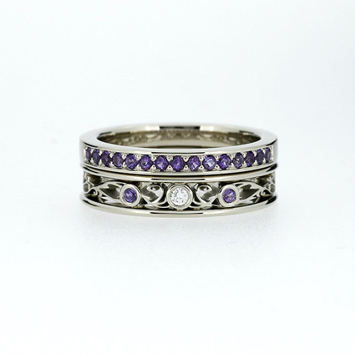 Обручальное кольцо с аметистами - фото