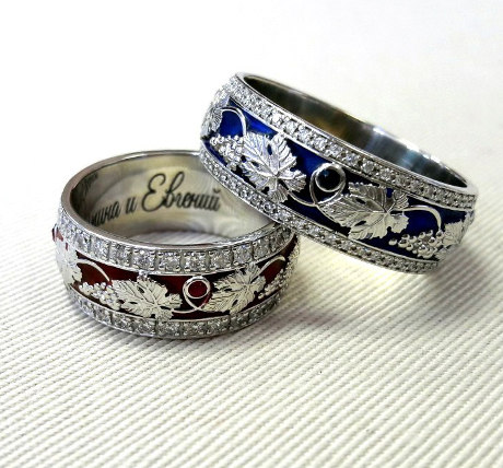 Роскошные обручальные кольца с бриллиантами Дионис - фото