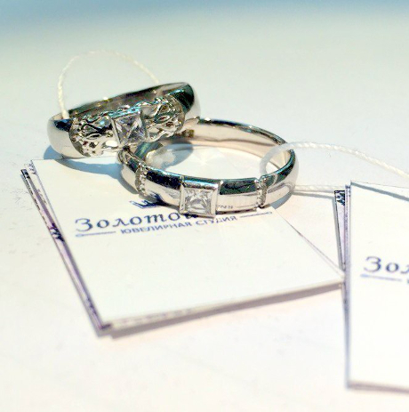 Обручальные кольца с бриллиантами Восхищение - фото